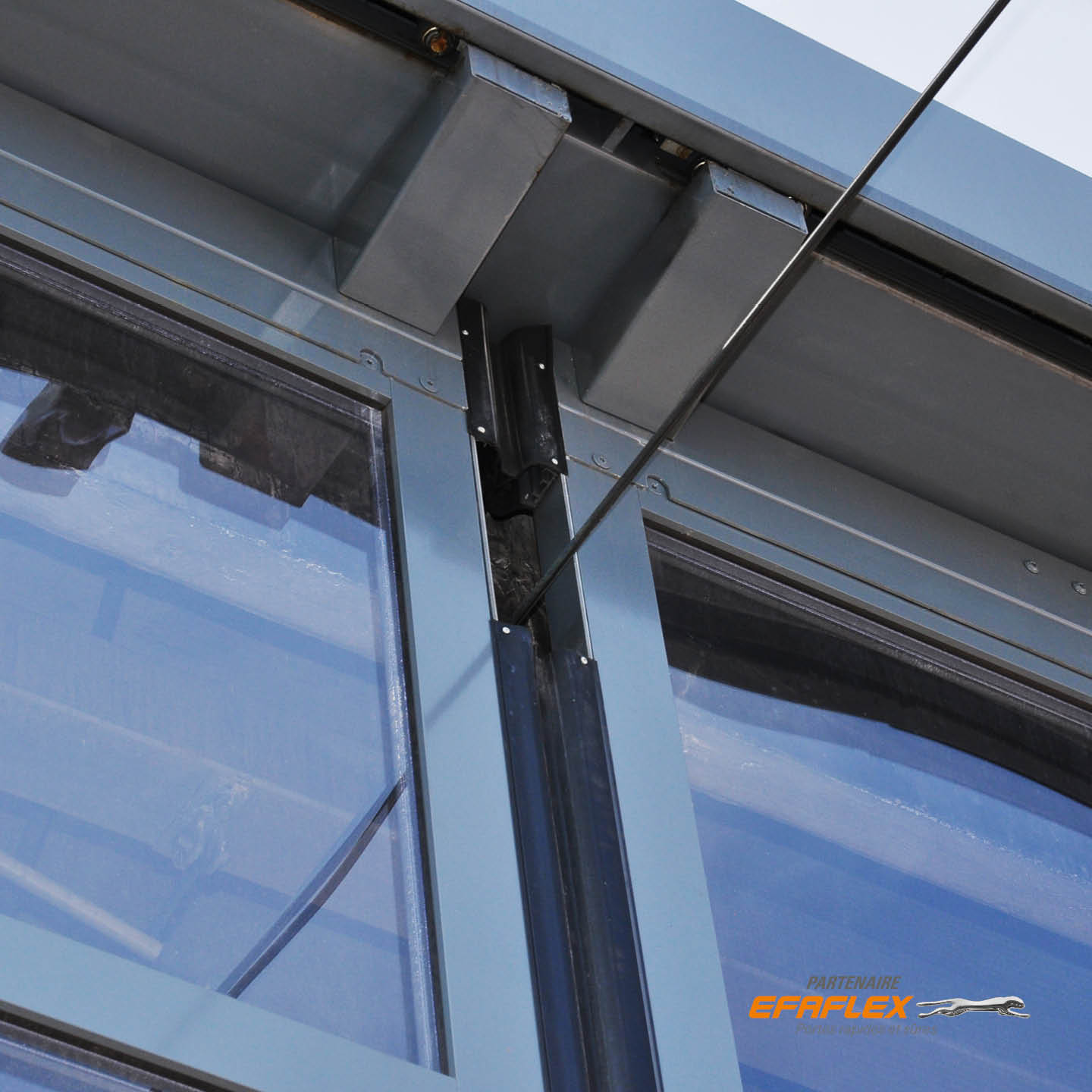 portalp porte pliante accordeon EFAFLEX, caténaires de trains, mécanismes