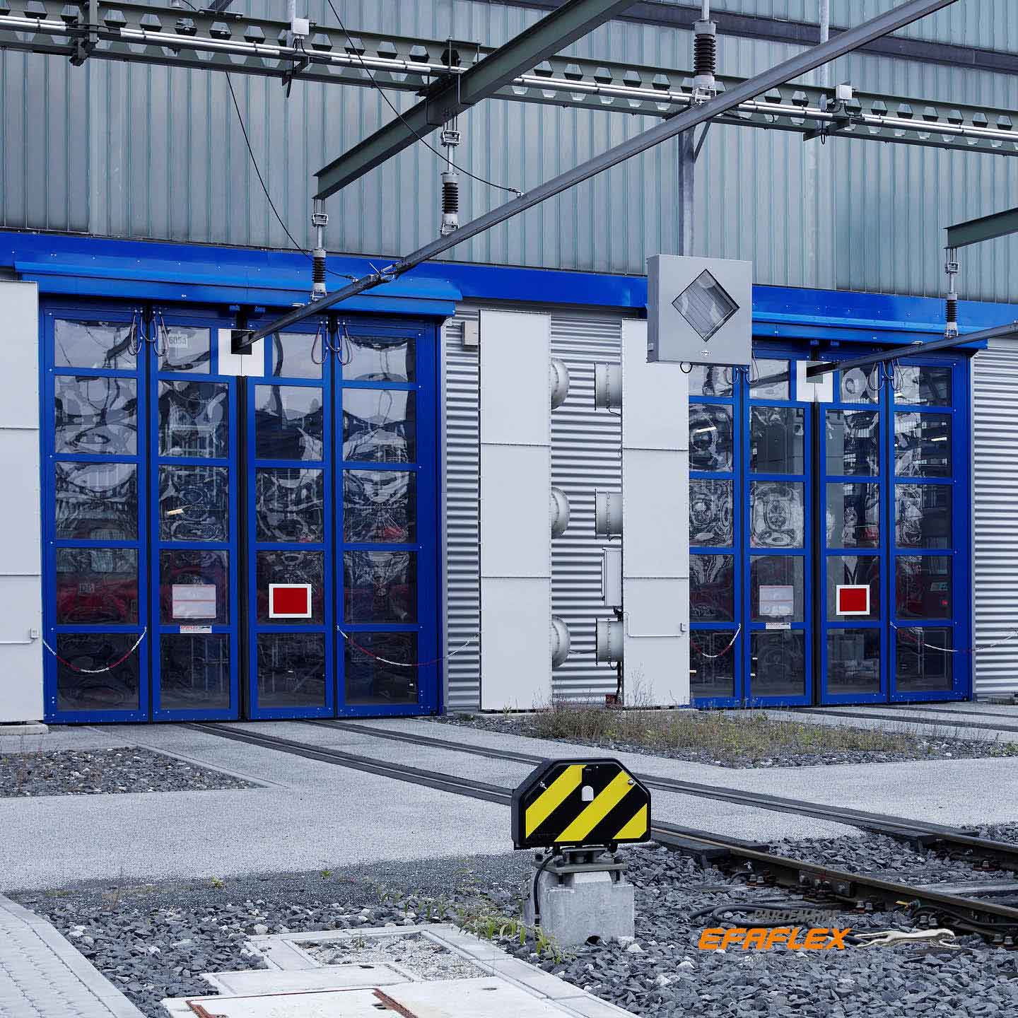 portalp porte pliante accordeon EFAFLEX, caténaires de trains