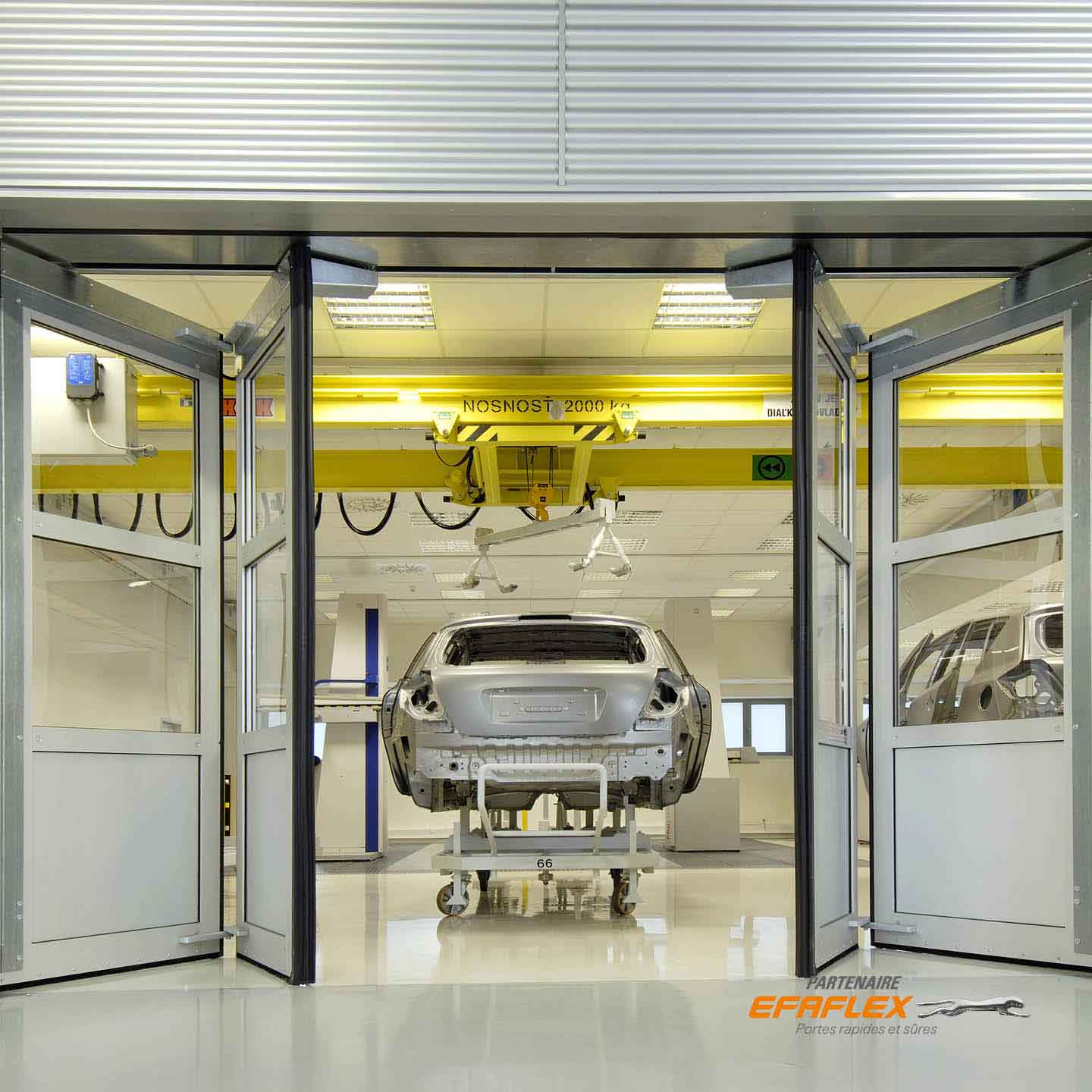 portalp porte pliante accordeon EFAFLEX, semi ouverte secteur automobile