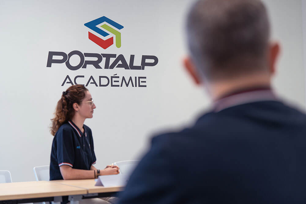 Session de formation théorique à la Portalp Académie