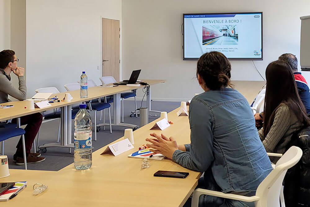 Formation dans une des nombreuses salles de Portalp Académie