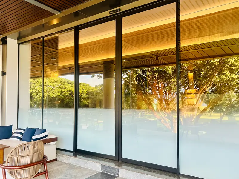 Automatic door – Prestige Golfshire Hotel, India